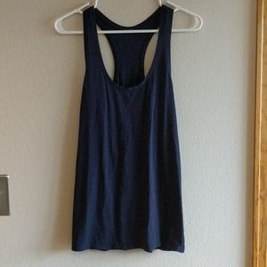 Love tank size 4 lululemon